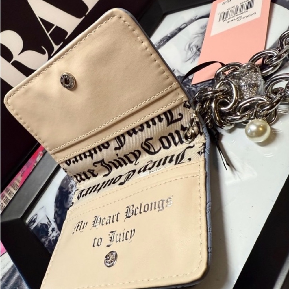 Juicy Couture 🩵💙 Dusty Blue Top Notch Card Holder W/ Chunky Charm Bracelet - Picture 4 of 6